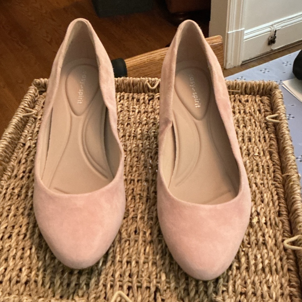 Easy Spirit Sueded Pink Women's Heels